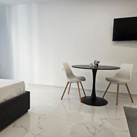 Nikis 20 Suites Atény Exteriér fotografie